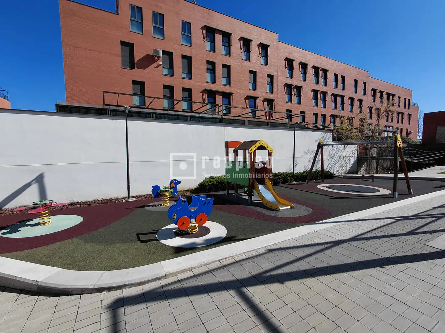 Parking of Flat for sale in Paracuellos de Jarama  with Air Conditioner, Heating and Private garden