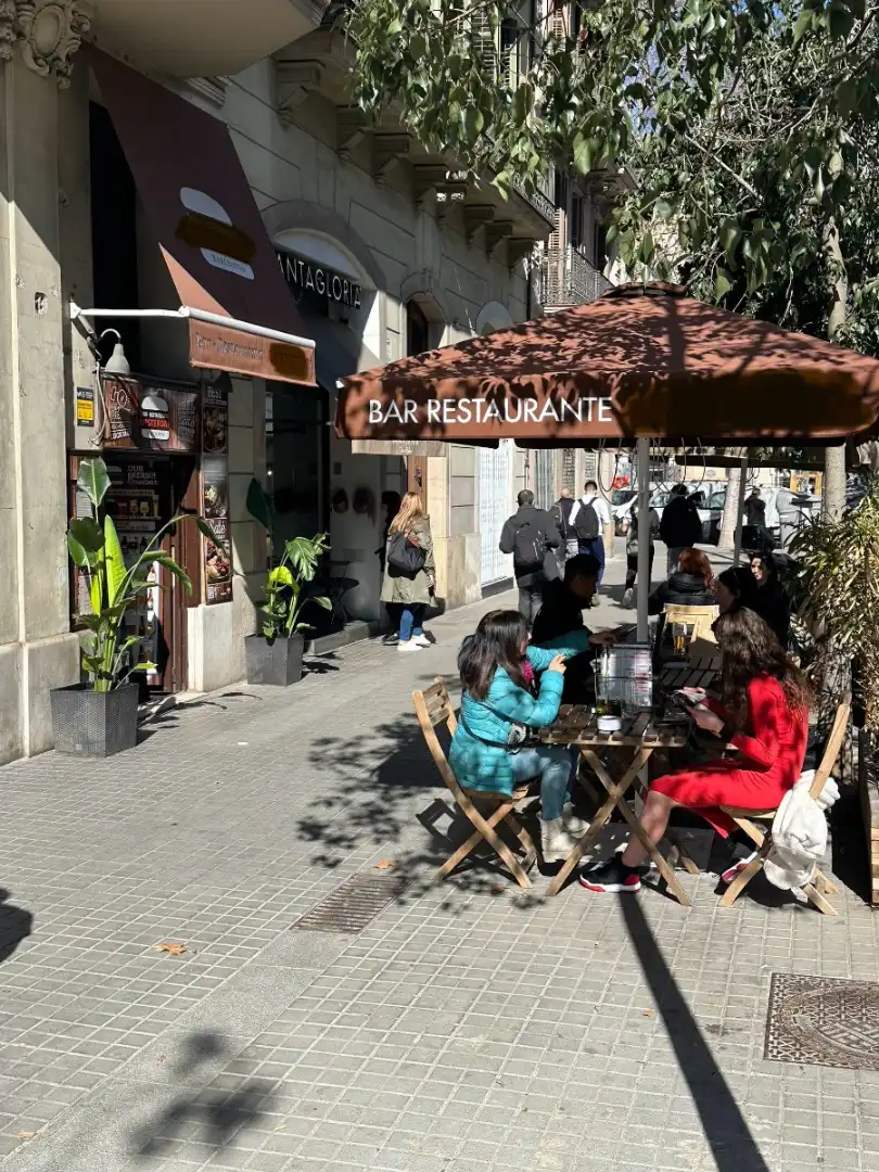 Business premises for transfer in Eixample, imagen 19