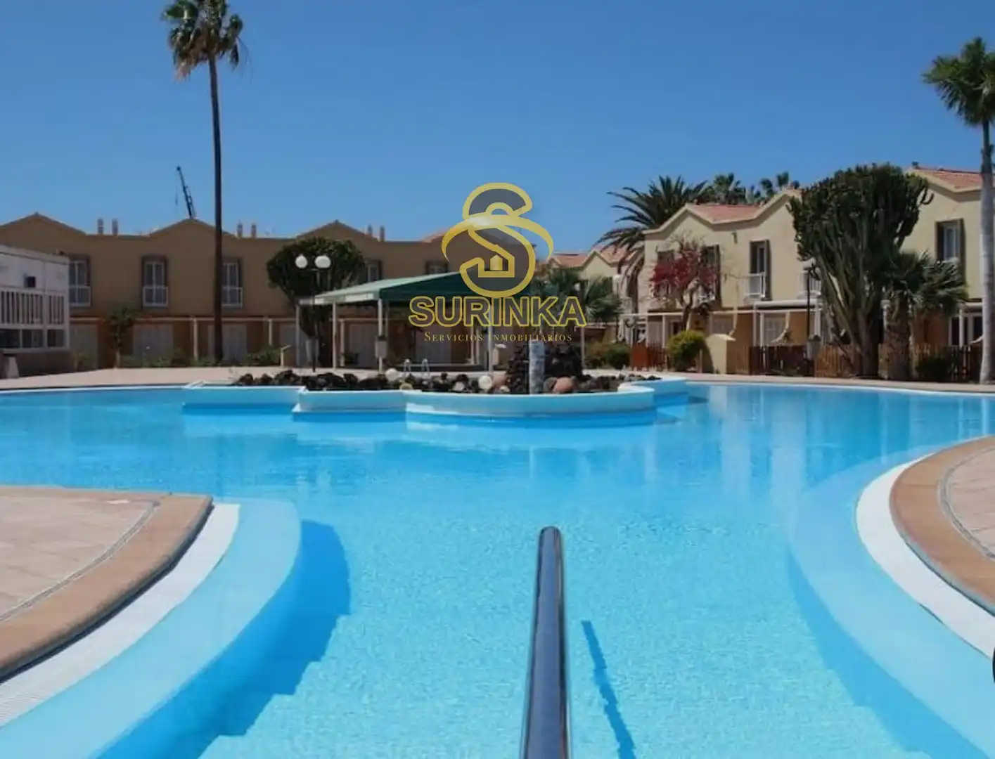 Piscina de Dúplex de lloguer en San Bartolomé de Tirajana amb Aire condicionat, Terrassa i Piscina
