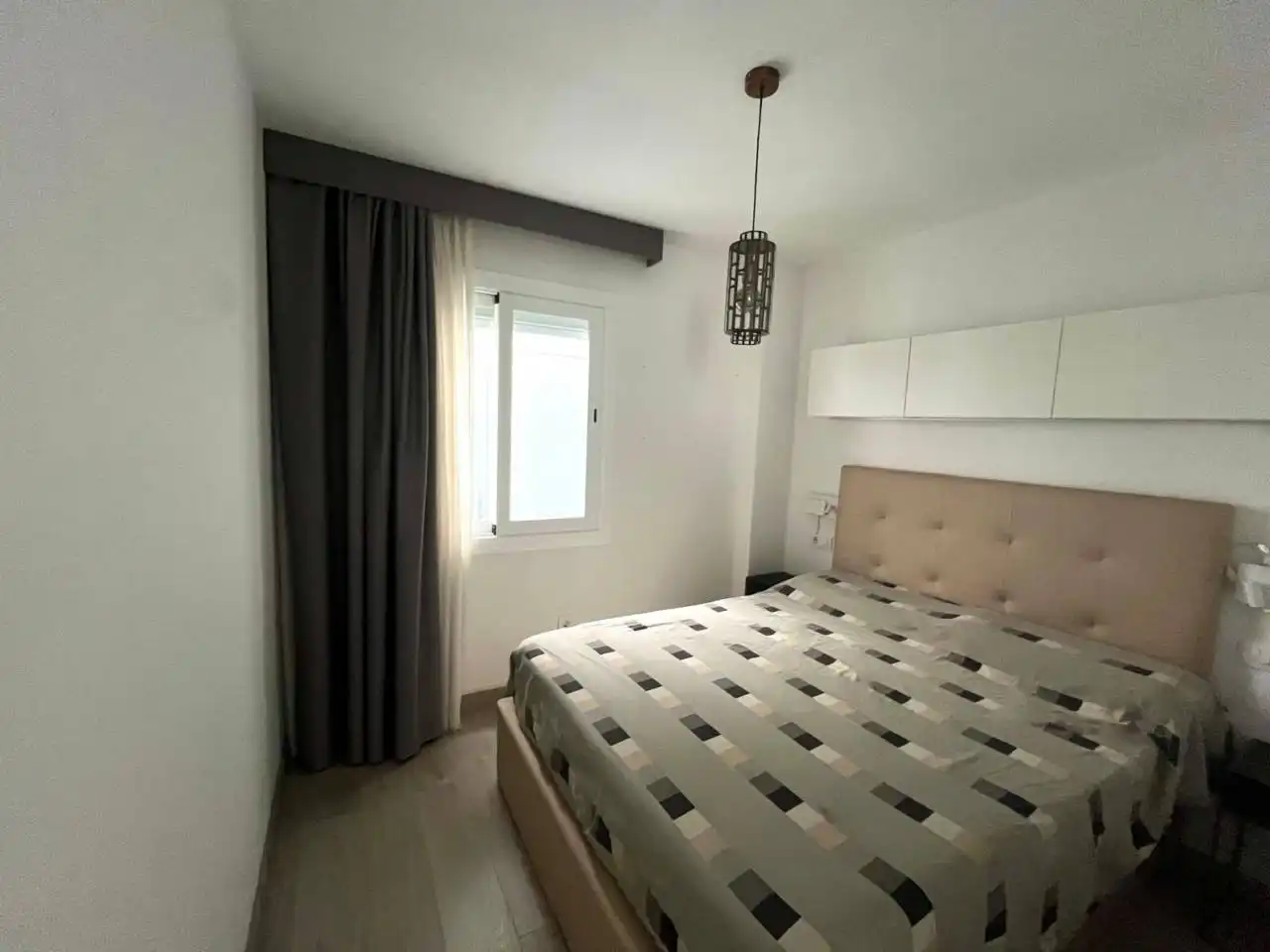 Bedroom of Flat for sale in Girona  with Air Conditioner, Heating and Terrace