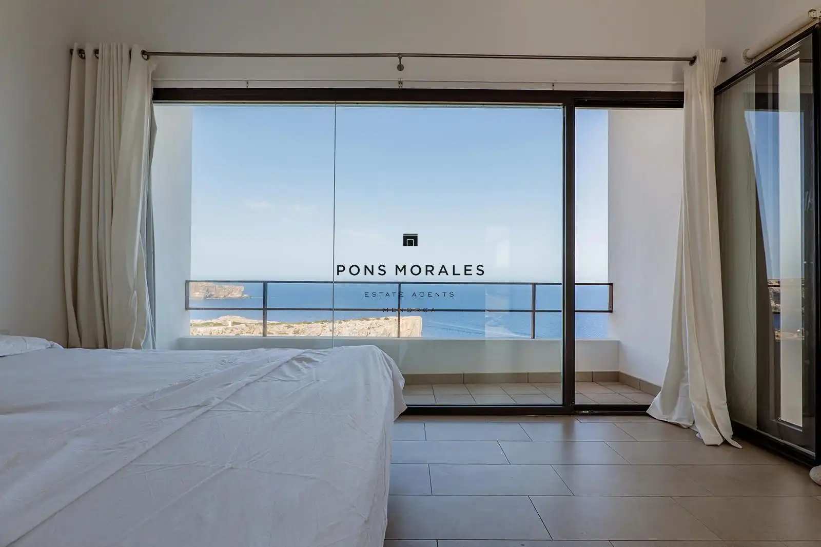 Dormitori de Casa o xalet en venda en Ciutadella de Menorca amb Calefacció, Jardí privat i Terrassa