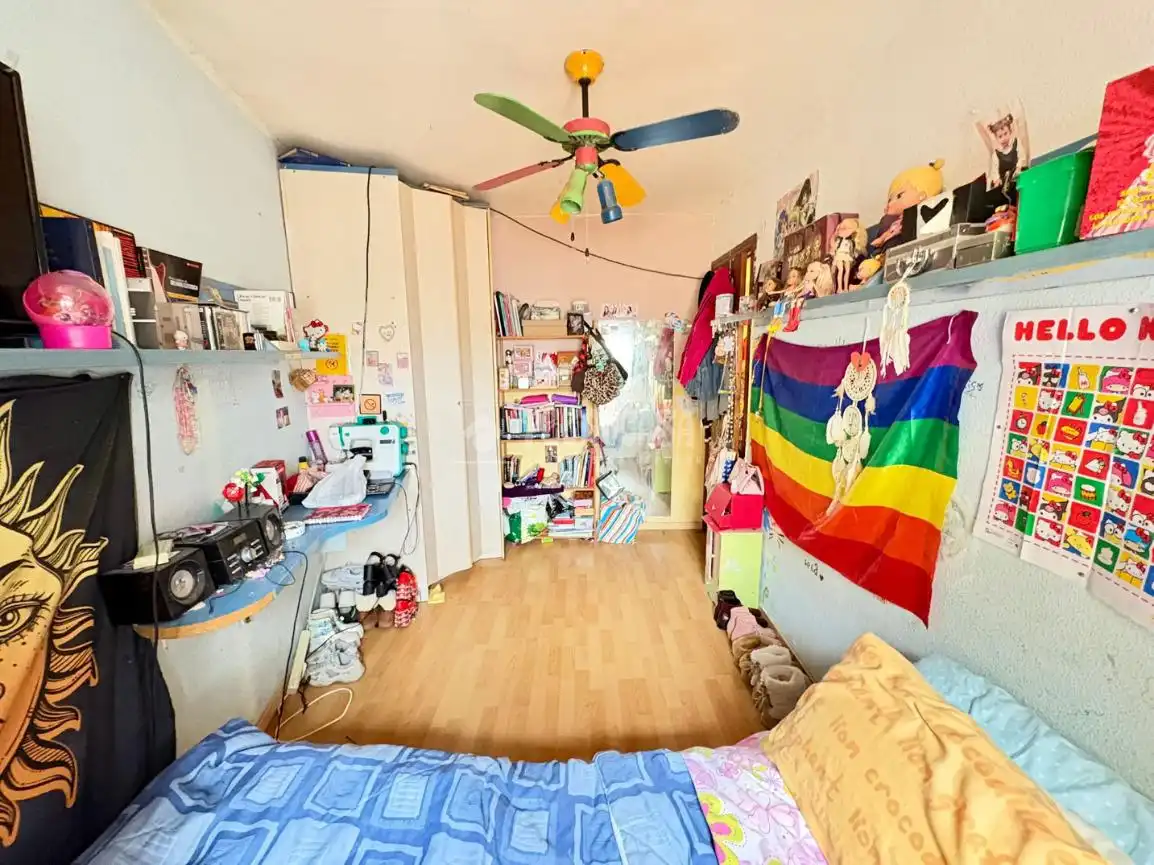 Bedroom of Flat for sale in Zaragoza  with Heating