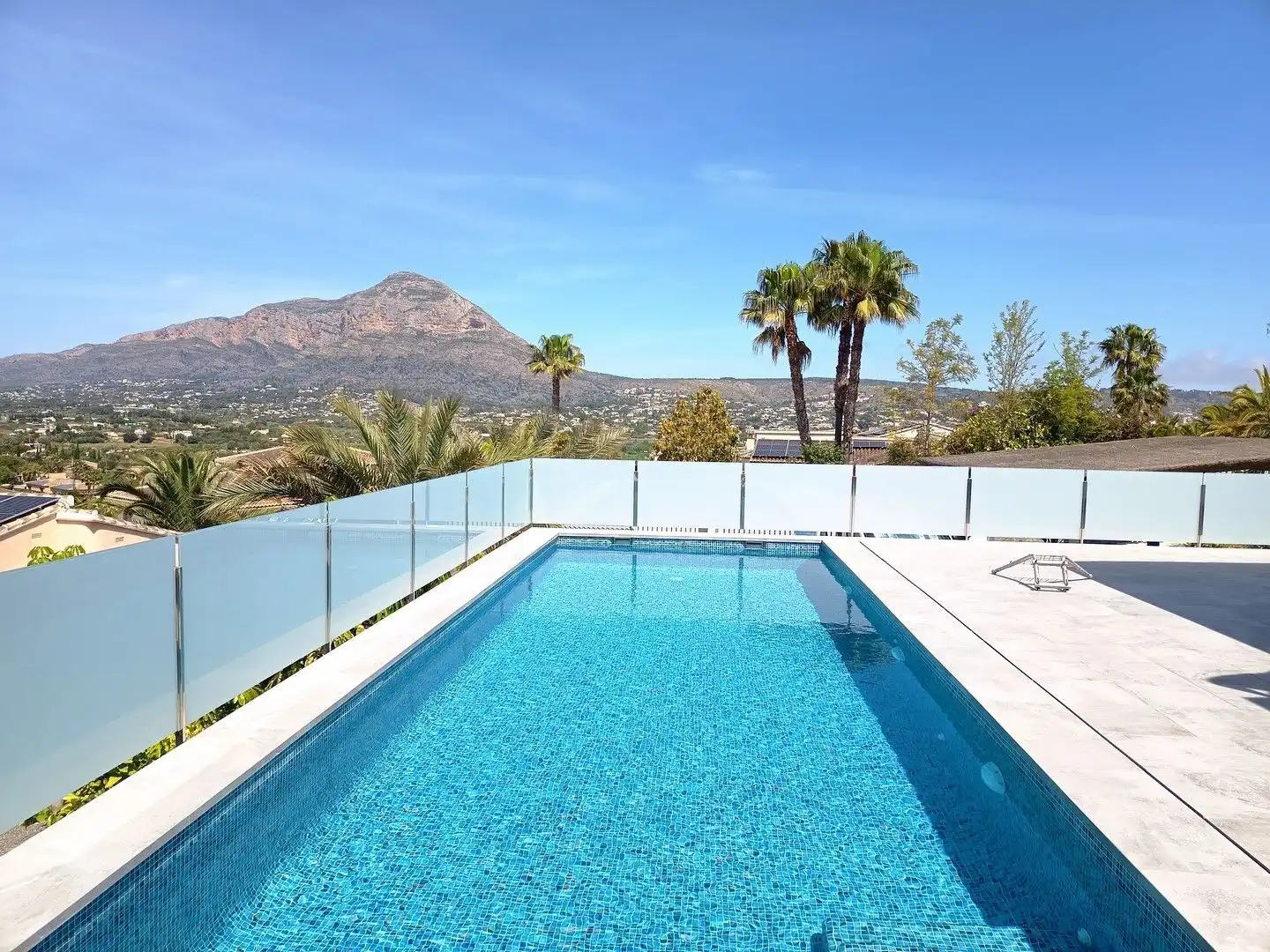 Swimming pool of Houses for sale in Jávea / Xàbia  with Air Conditioner, Terrace and Storage room