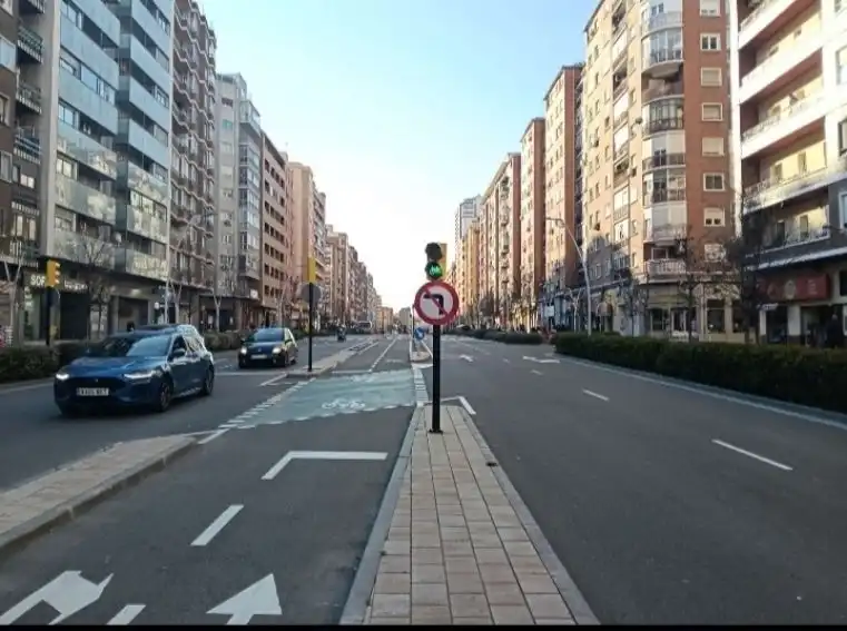 Vista exterior de Piso en venta en Zaragoza con Amueblado