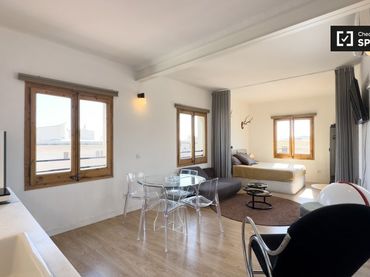 Appartamento con balcone in affitto a Ciutat Vella
