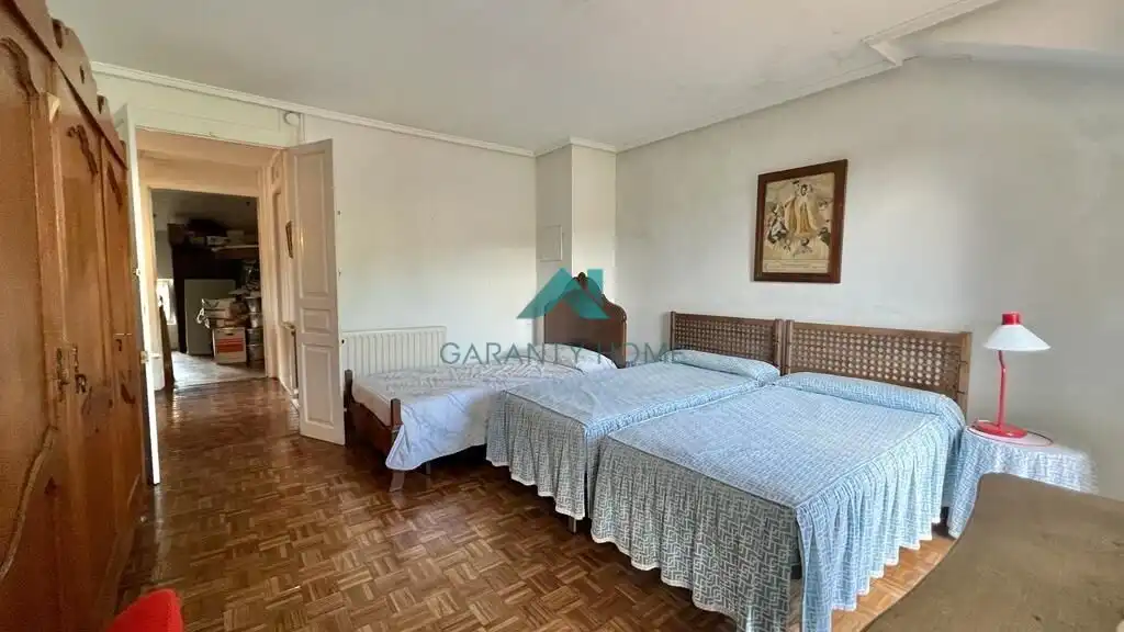 Schlafzimmer von Country house zum Verkauf in Ampuero mit Heizung, Privatgarten und Terrasse