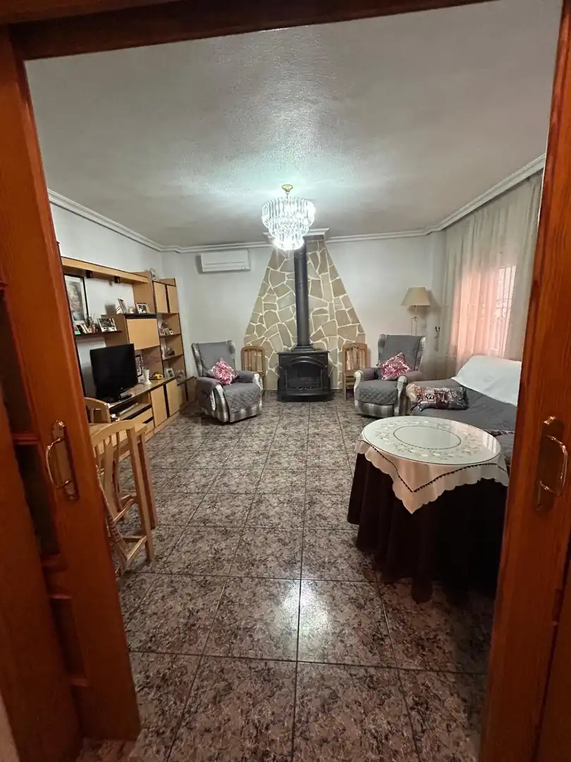 Sala d'estar de Casa o xalet en venda en Casco Urbano