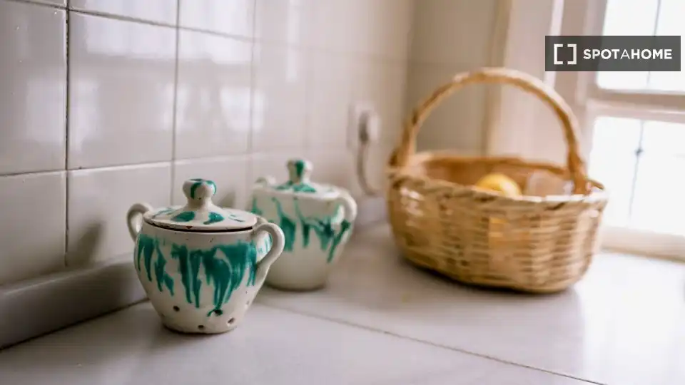 Kitchen of Apartments for share in Sevilla  with Air Conditioner, Heating and Terrace