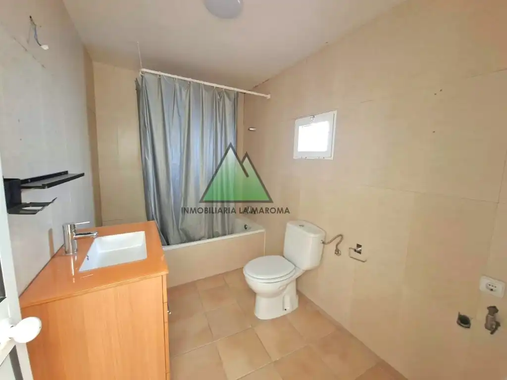 Casa con terraza en venta en Calle Licenciado Pedro De Tapia, imagen 8