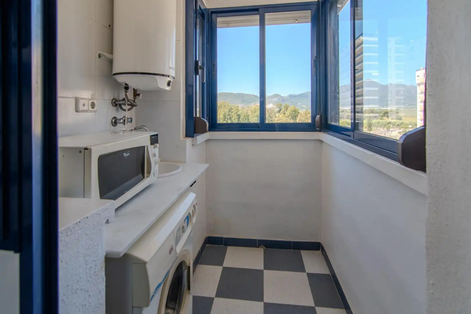 Cocina de Apartamento en venta en Gandia con Terraza y Piscina comunitaria