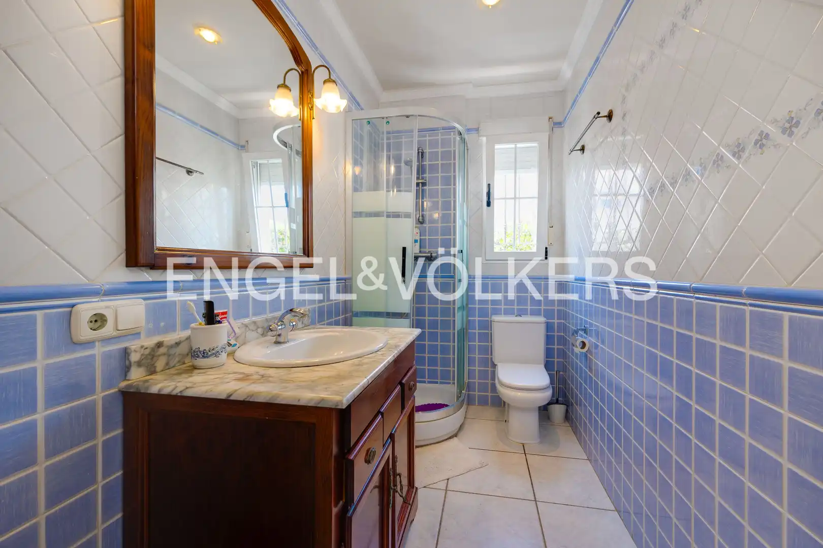 Baño de Finca rústica en venta en Torrevieja con Aire acondicionado, Calefacción y Jardín privado
