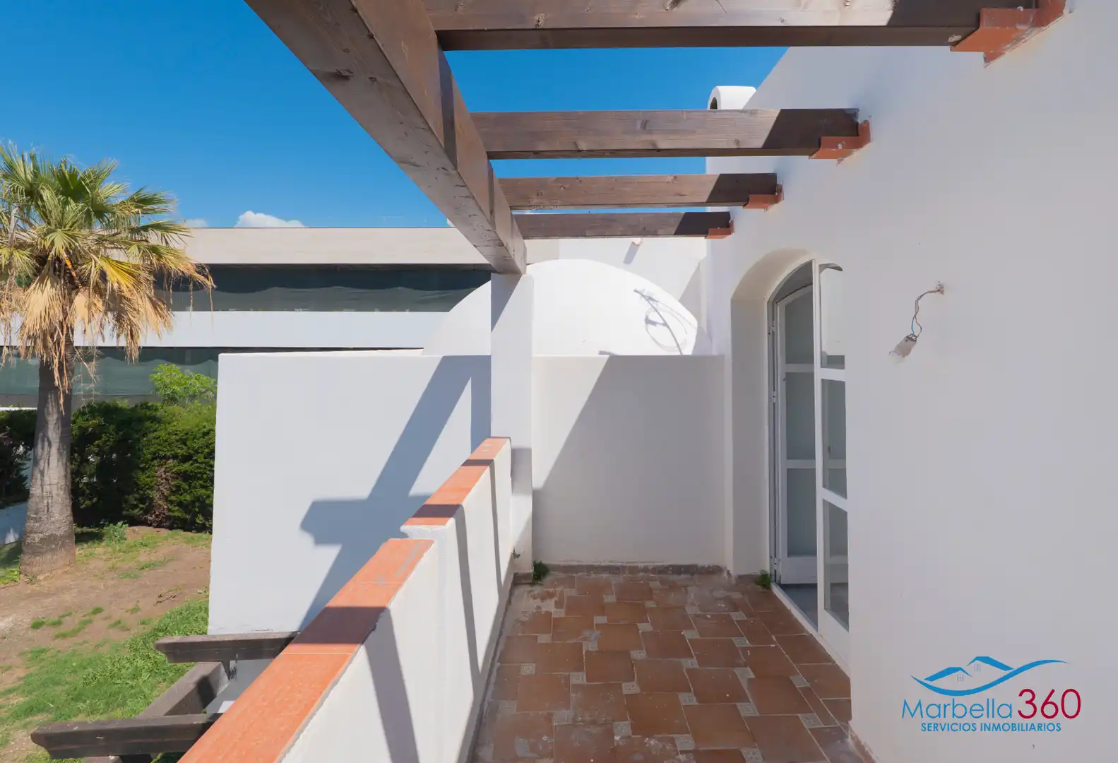 Terrassa de Casa o xalet en venda en Marbella amb Aire condicionat, Jardí privat i Terrassa