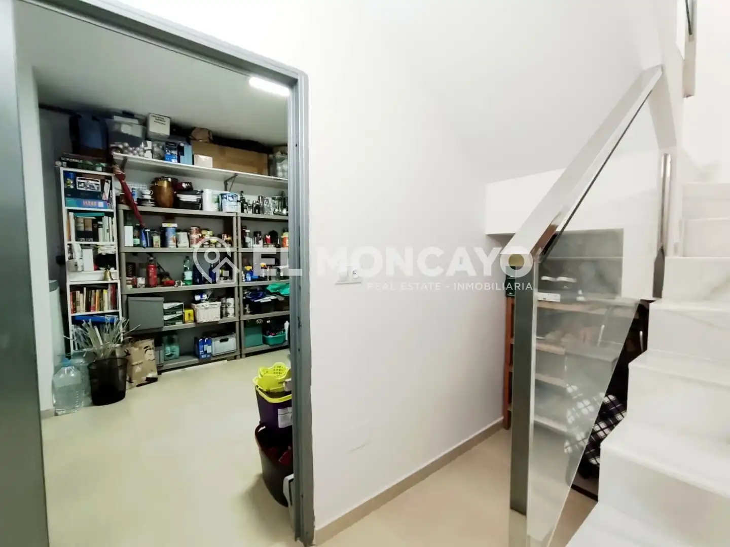 Casa adosada en venda en Orihuela amb Aire condicionat, Calefacció i Jardí privat