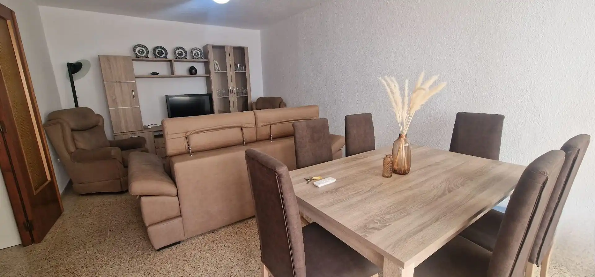 Wohnzimmer von Wohnungen zur Miete in Águilas mit Möbliert