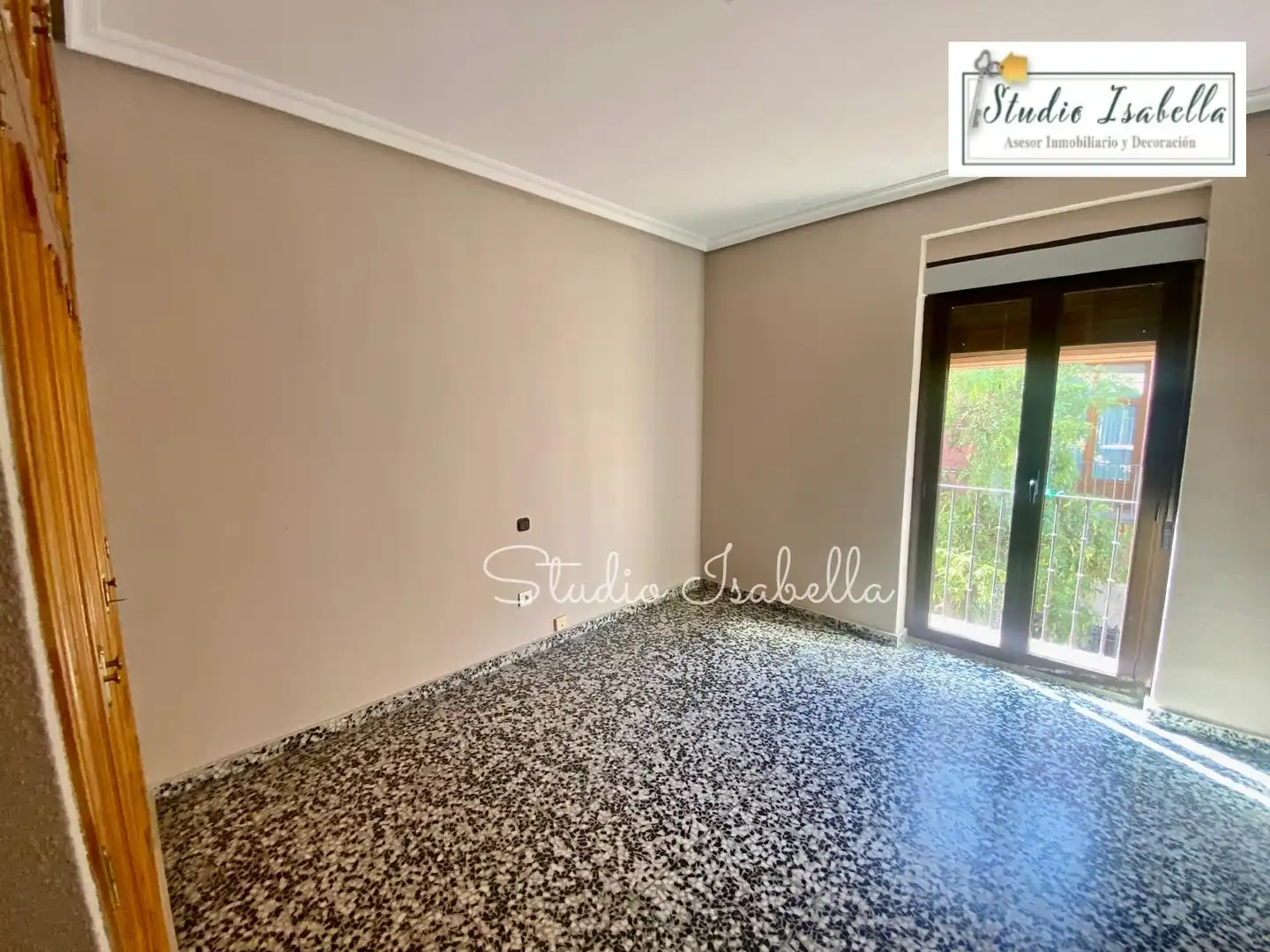 Habitación de Piso de alquiler en Toledo con Aire acondicionado, Calefacción y Amueblado