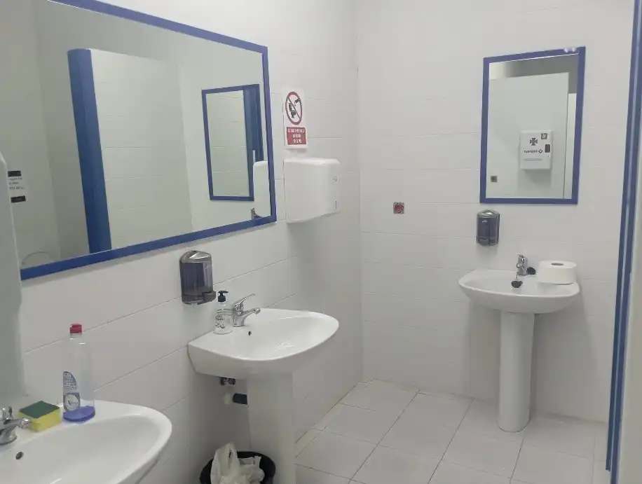 Bathroom of Industrial buildings for sale in Culleredo  with Heating