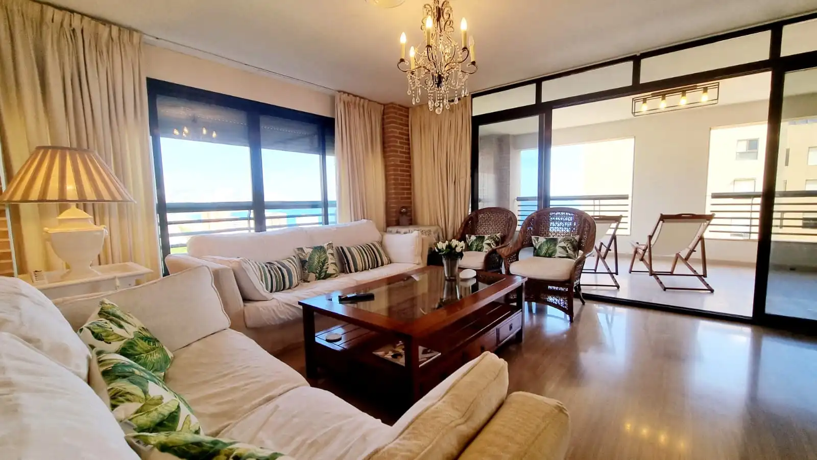 Sala de estar de Ático en venta en Benidorm con Aire acondicionado, Jardín privado y Terraza