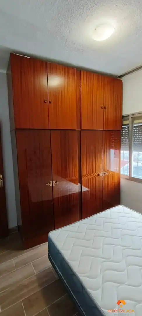 Dormitori de Apartament en venda en Mérida amb Aire condicionat i Moblat