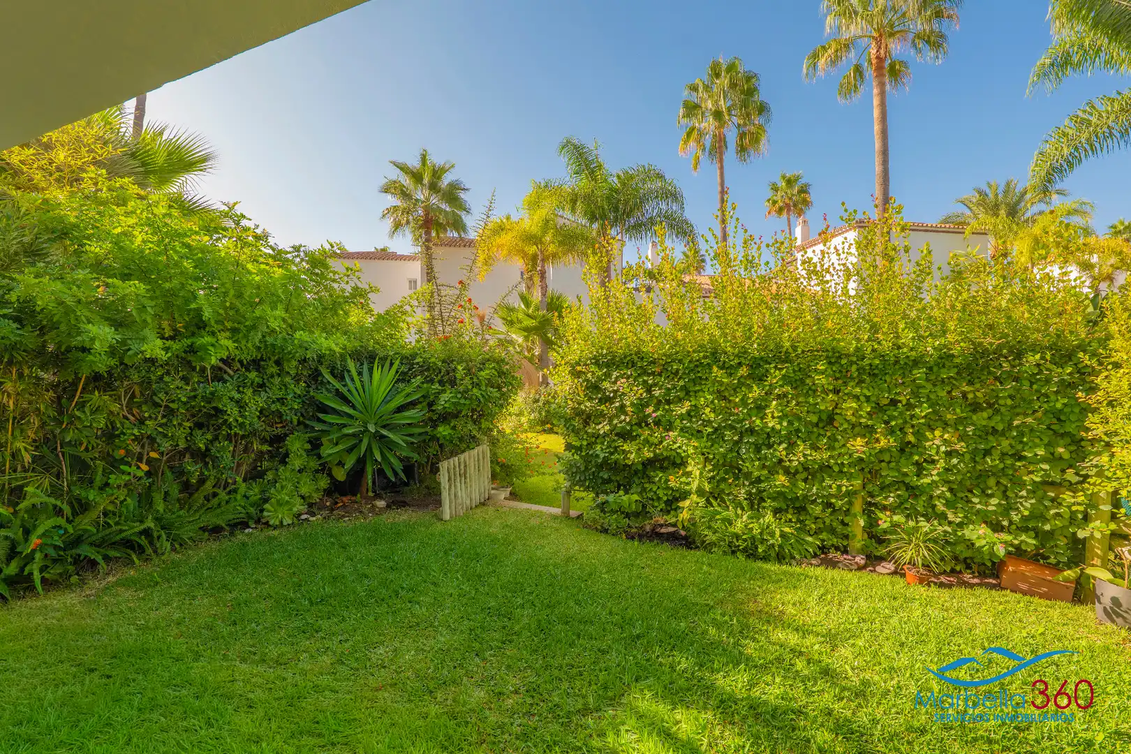 Jardí de Casa adosada en venda en Marbella amb Aire condicionat, Jardí privat i Terrassa