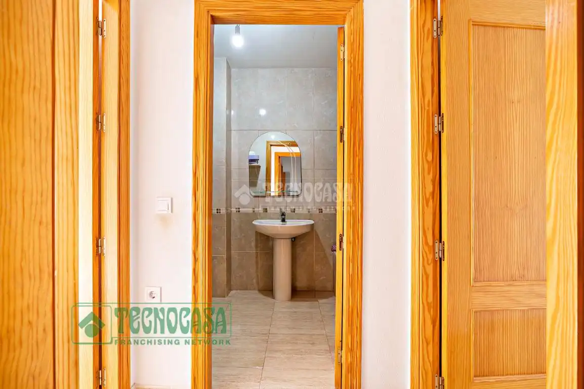 Bathroom of Flat for sale in Vícar  with Air Conditioner, Heating and Private garden