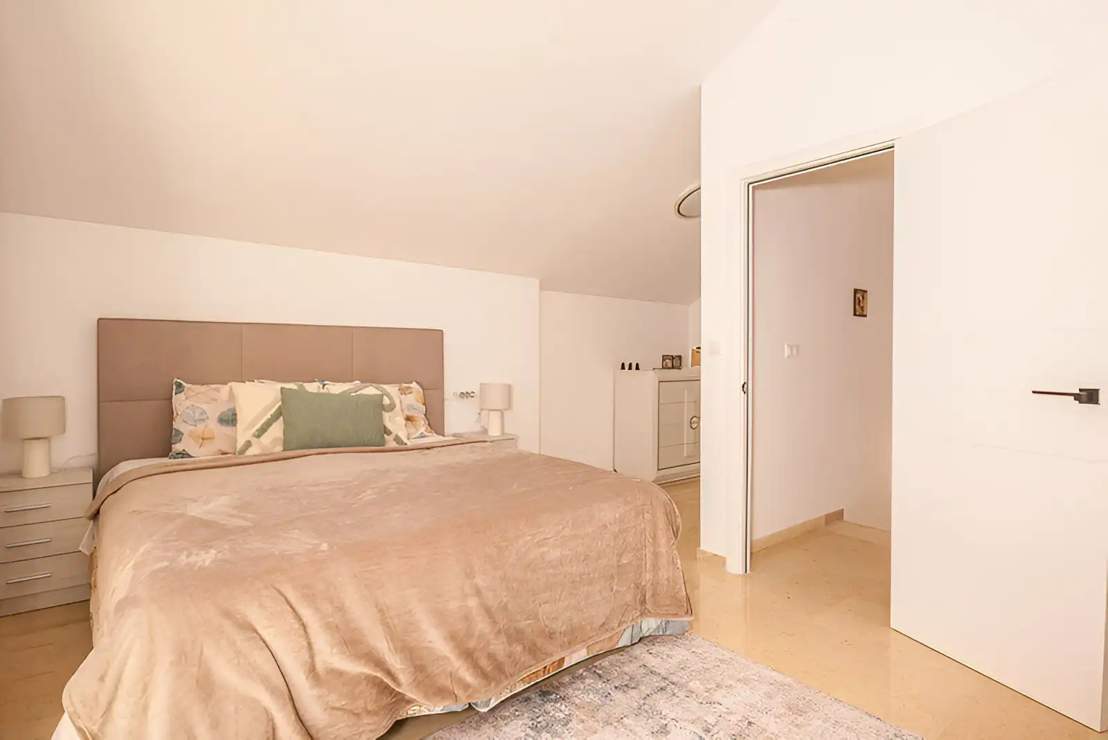 Habitación de Ático en venta en Marbella con Terraza y Amueblado