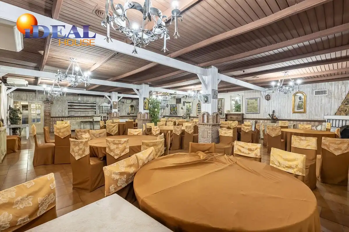 Local comercial en venda a Pinos Genil, imagen 8