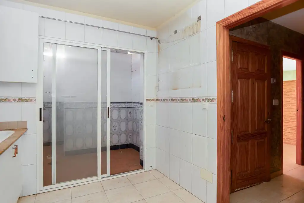 Casa aparellada en venda a C/ Federico Martín Bahamontes, imagen 8