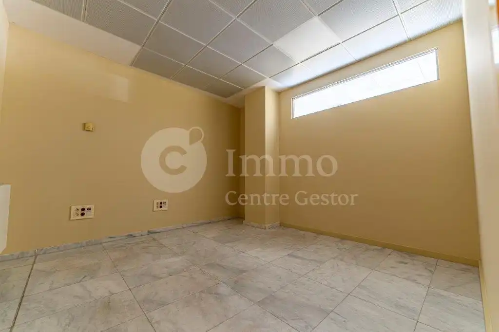 Büro zur Miete in Lleida mit Klimaanlage und Heizung