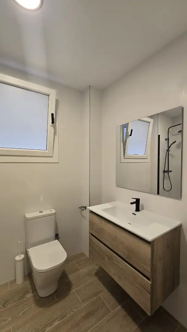 Bathroom of Flat for rent in Lleida  with Furnished and Balcony
