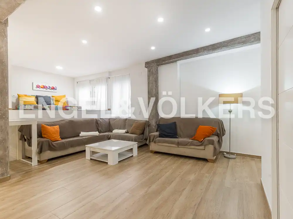 Sala d'estar de Pis de lloguer en Valencia amb Aire condicionat, Calefacció i Parquet