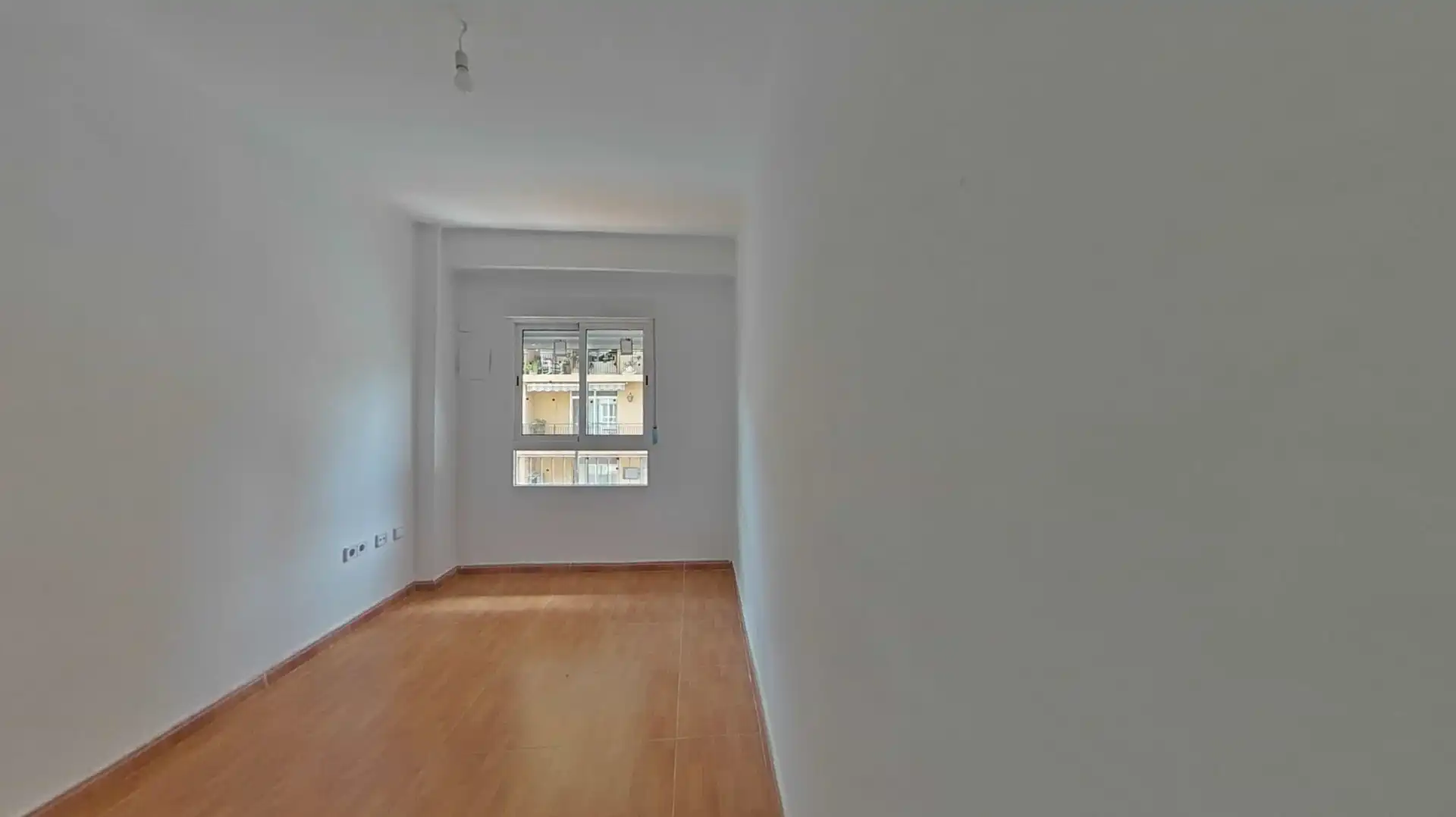 Habitación de Piso en venta en Valencia con Balcón