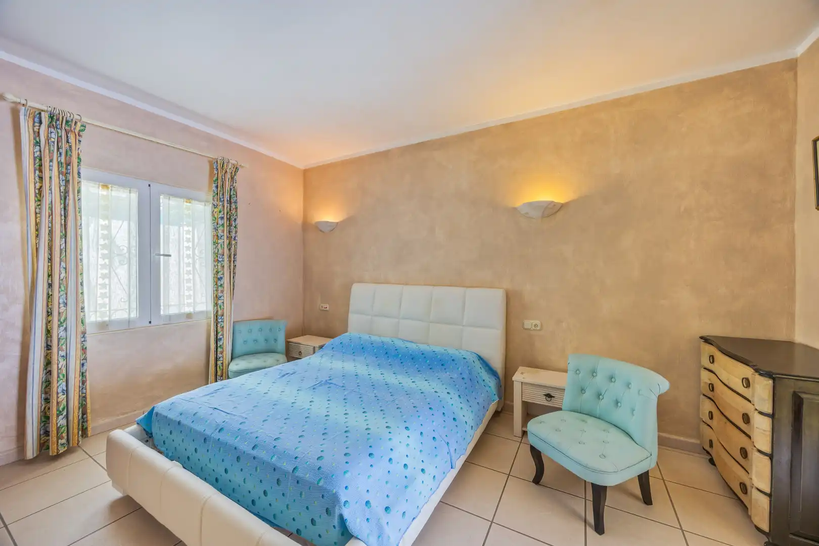 Habitación de Casa o chalet en venta en Manilva con Aire acondicionado, Jardín privado y Terraza