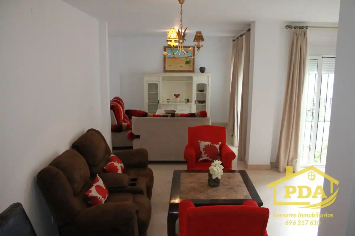 Casa amb terrassa en venda a Palma del Río