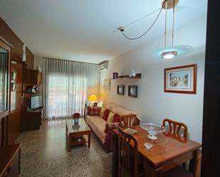 Exterior view of Flat for sale in L'Hospitalet de Llobregat  with Air Conditioner, Heating and Furnished