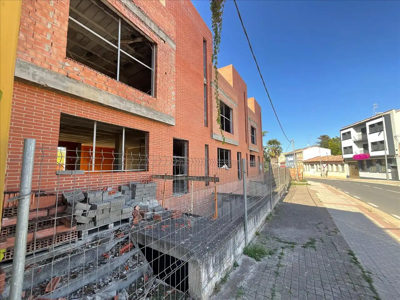 Casa adosada en venta en AVENIDA DE LA SIERRA, Nájera
