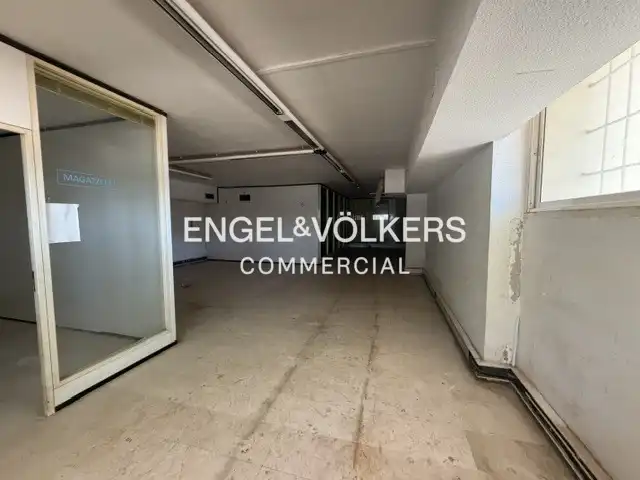 Büro zum Verkauf in Esplugues de Llobregat