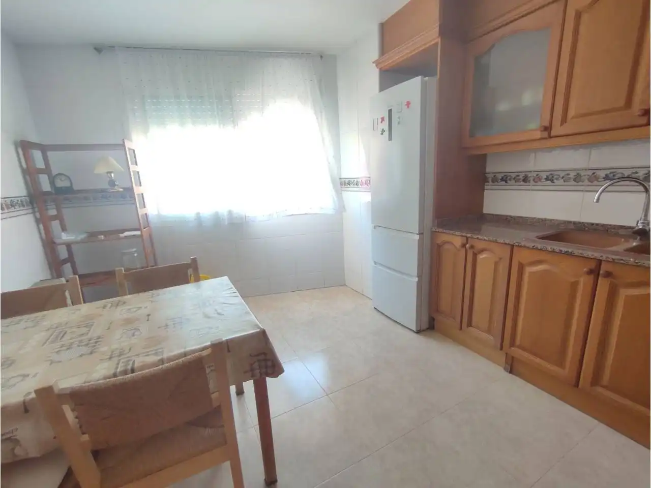 Cuina de Casa o xalet en venda en La Granada amb Aire condicionat, Calefacció i Jardí privat