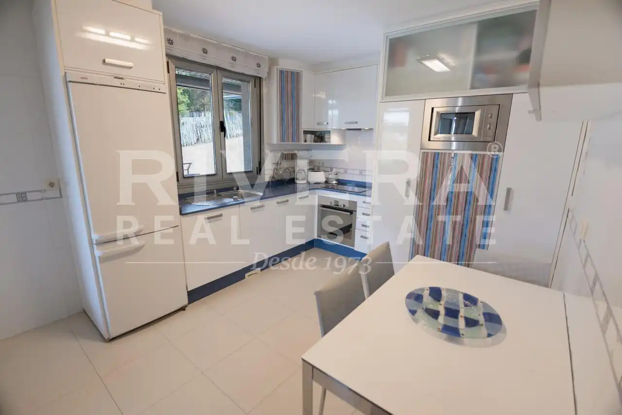 Cocina de Casa adosada en venta en Sanxenxo con Calefacción, Jardín privado y Terraza