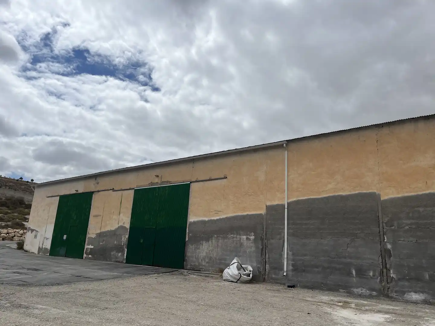 Exterior view of Industrial buildings for sale in La Malahá