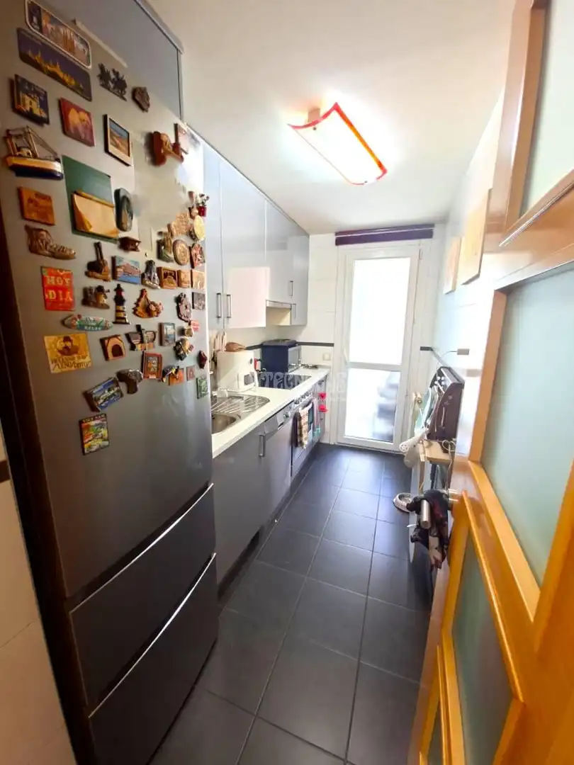 Kitchen of Flat for sale in Parla  with Air Conditioner, Heating and Parquet flooring