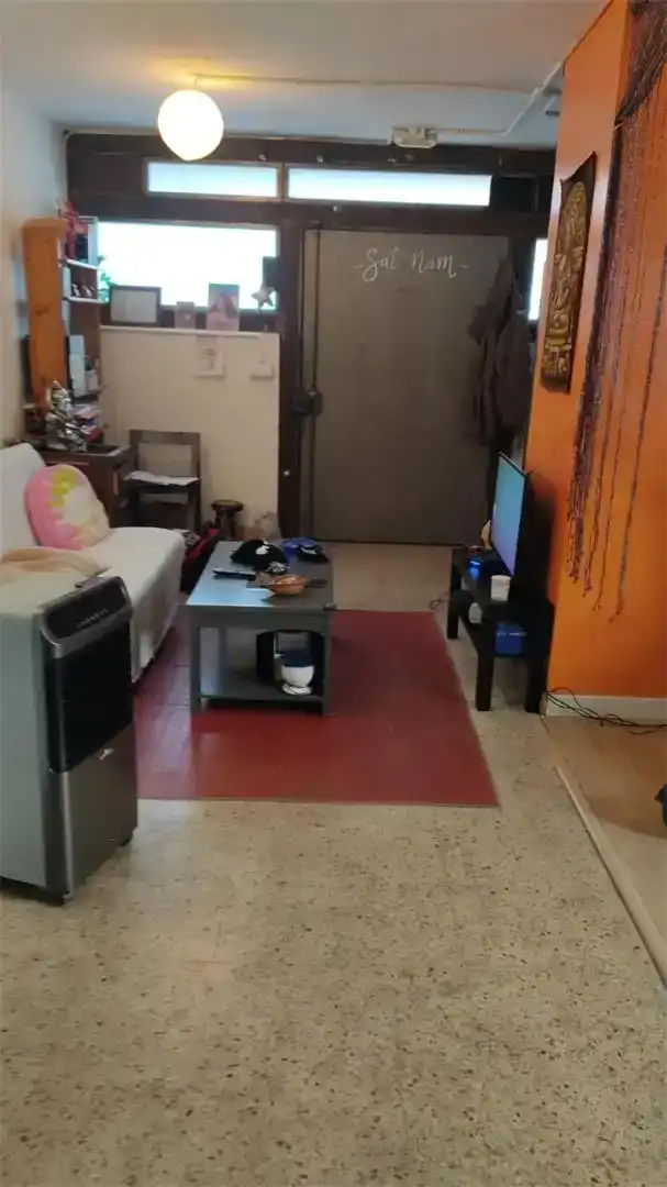 Wohnzimmer von Geschaftsraum zum Verkauf in Dosrius