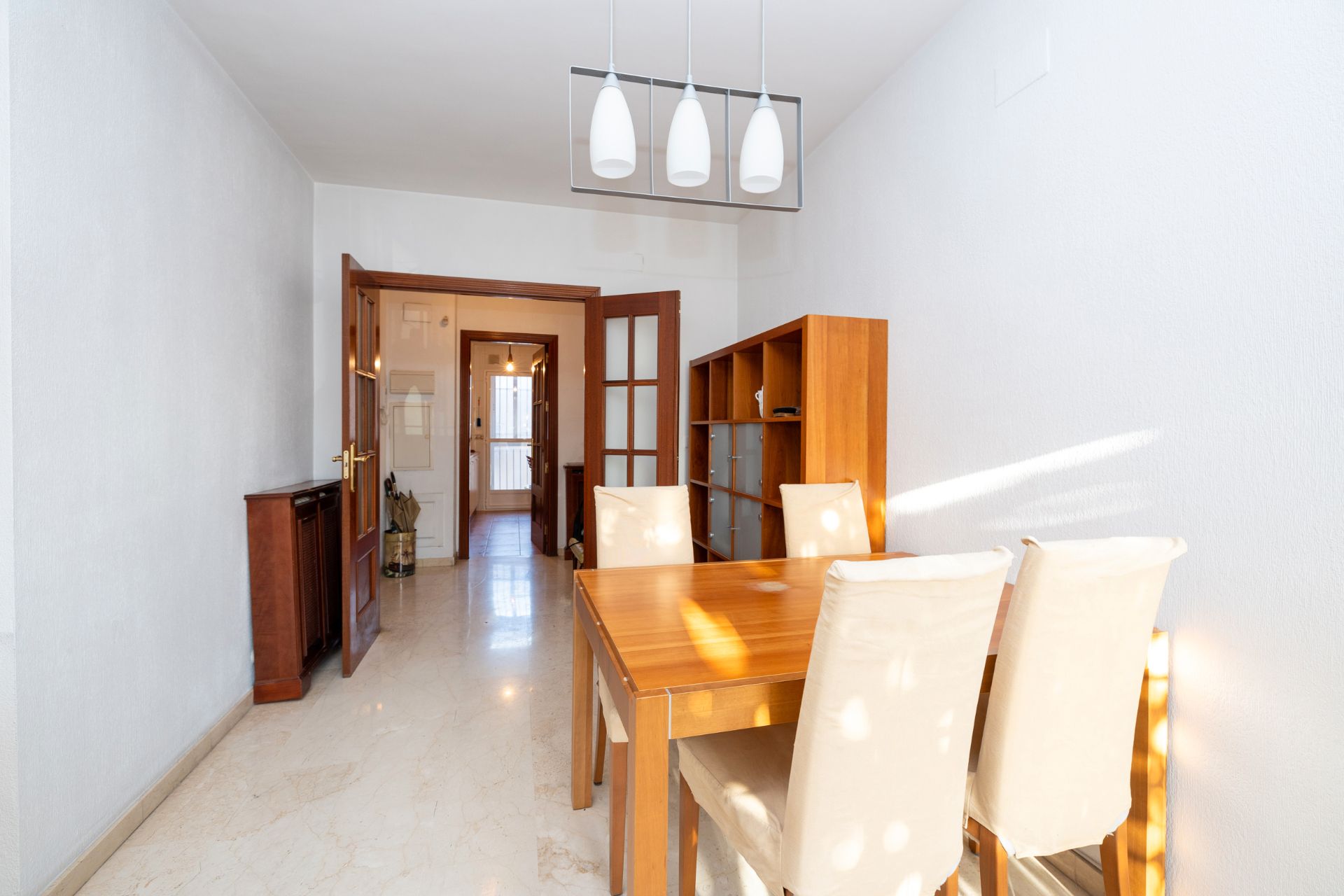 Dining room of Flat to rent in  Granada Capital  with Air Conditioner, Heating and Furnished