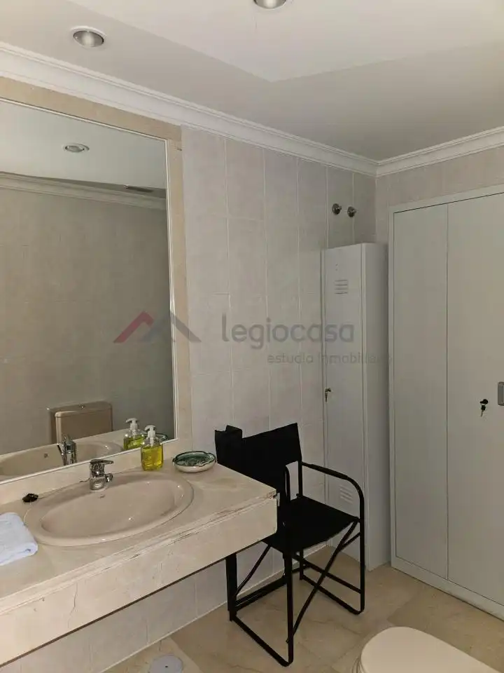 Baño de Oficina en venta en León Capital  con Calefacción