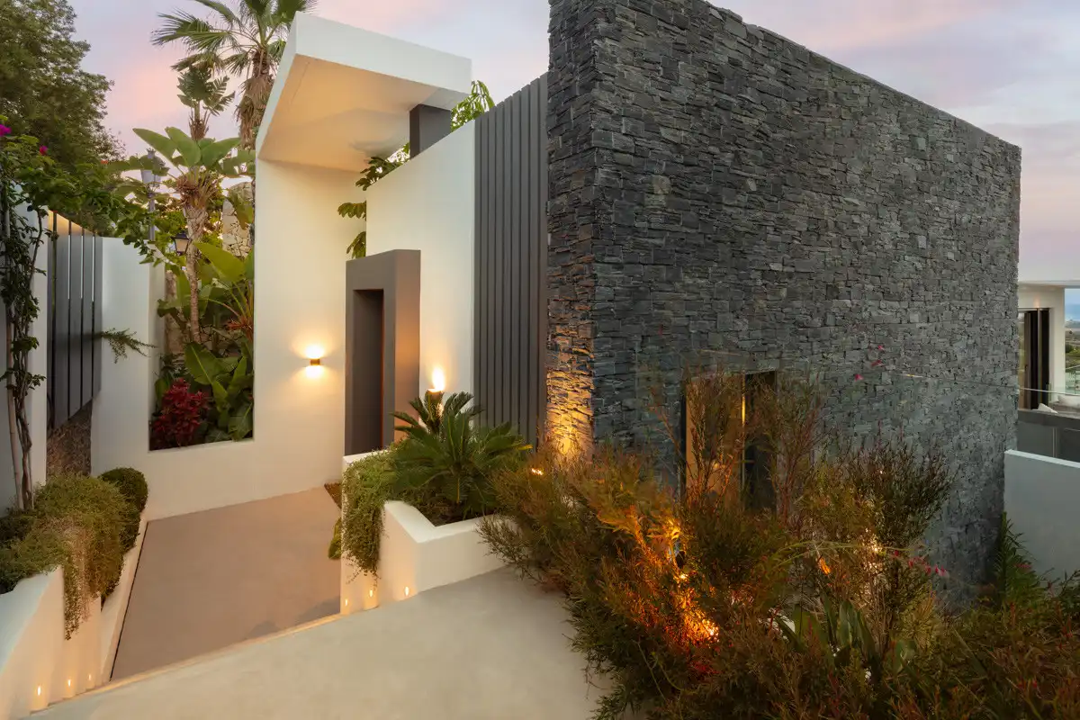 Casa con piscina en venta en Benahavís pueblo, imagen 3