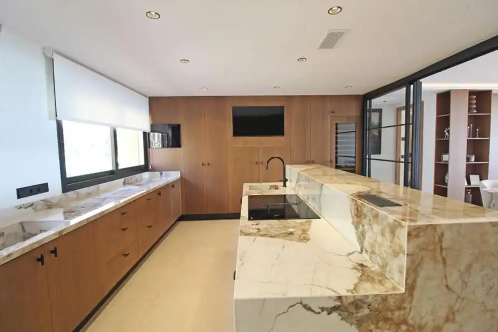 Apartamento con piscina en venta en Nueva Andalucía, imagen 16