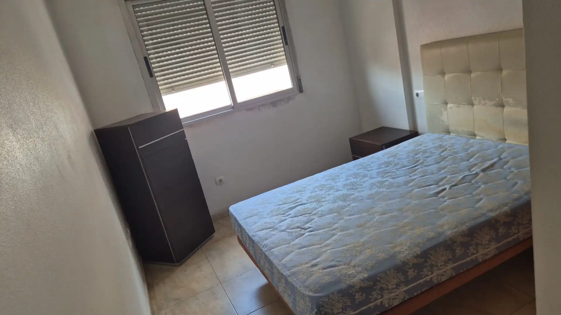Habitación de Piso de alquiler en Murcia con Aire acondicionado, Trastero y Amueblado