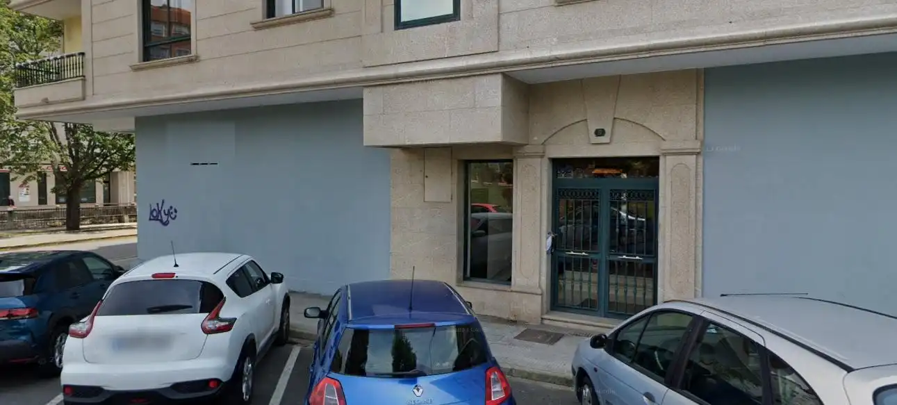 Vista exterior de Local en venda en Vilagarcía de Arousa