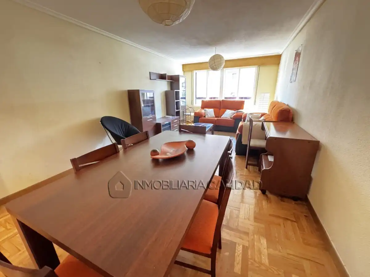 Sala de estar de Piso de alquiler en Burgos con Calefacción y Amueblado
