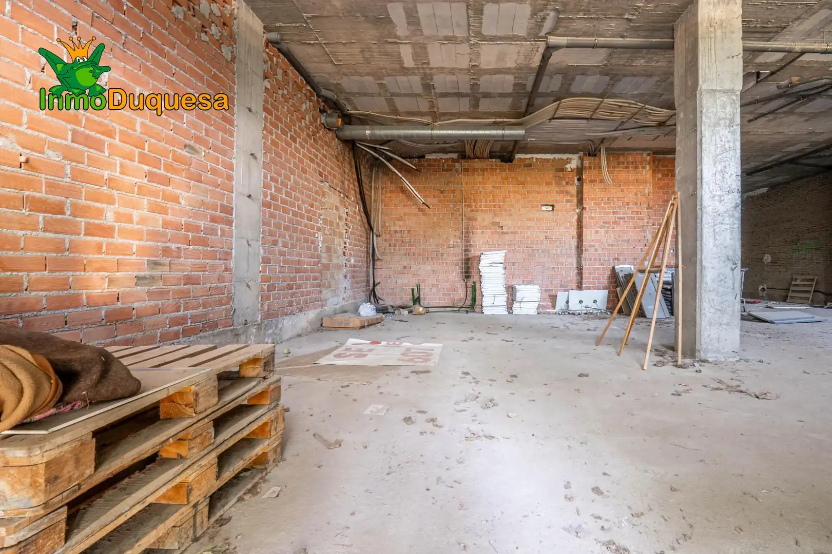 Local comercial en venda a Catedrática Asunción Linares, imagen 4