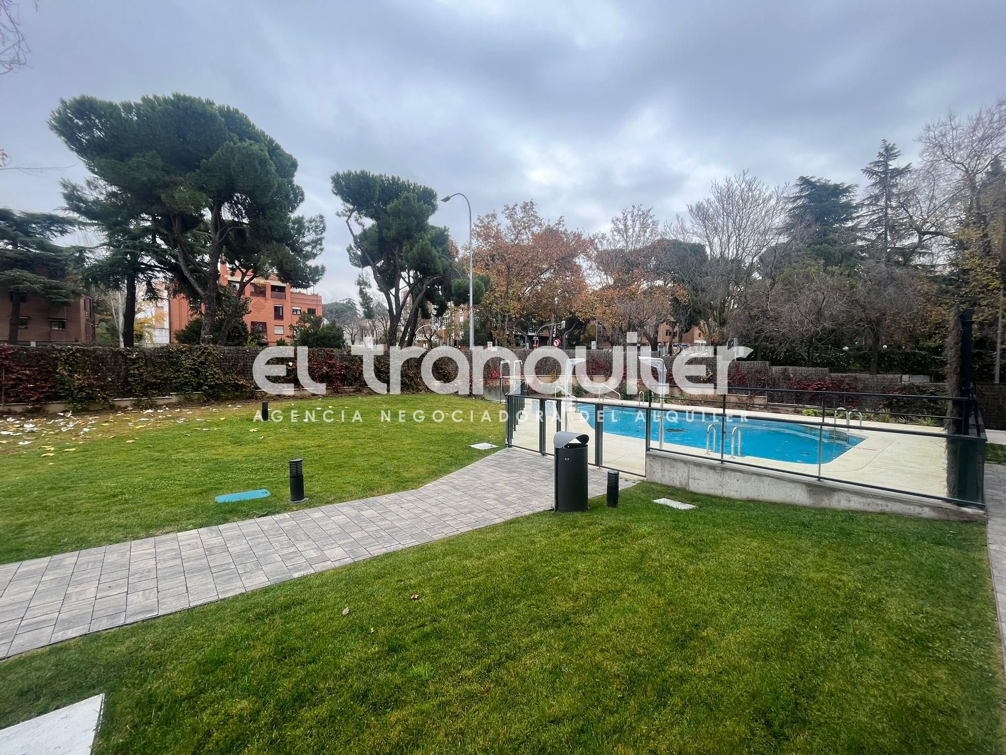 Exterior view of Flat to rent in  Madrid Capital  with Air Conditioner, Terrace and Storage room